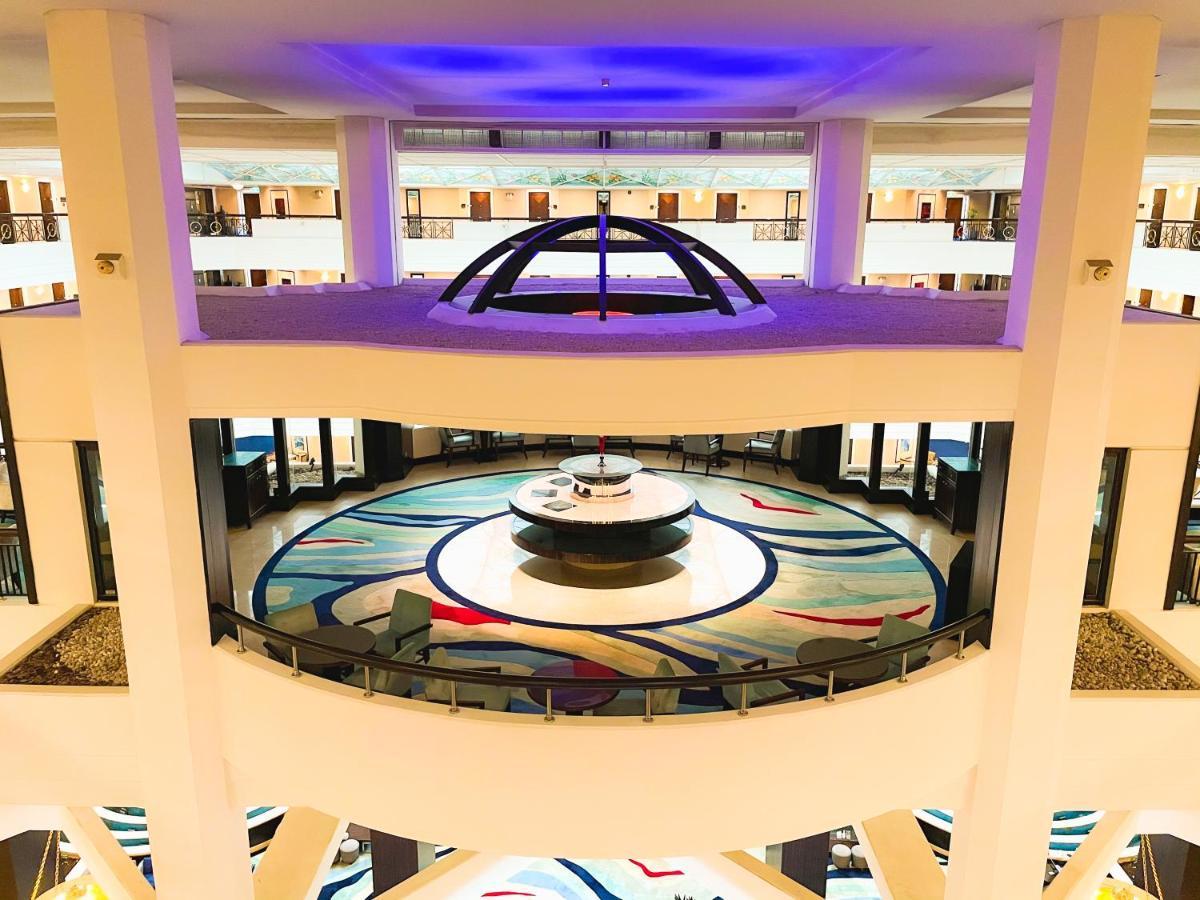 Moevenpick Grand Al Bustan Hotel Dubai Bagian luar foto The lobby of the hotel