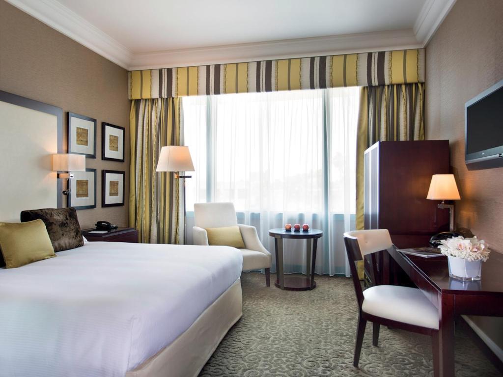 Moevenpick Grand Al Bustan Hotel Dubai Bagian luar foto