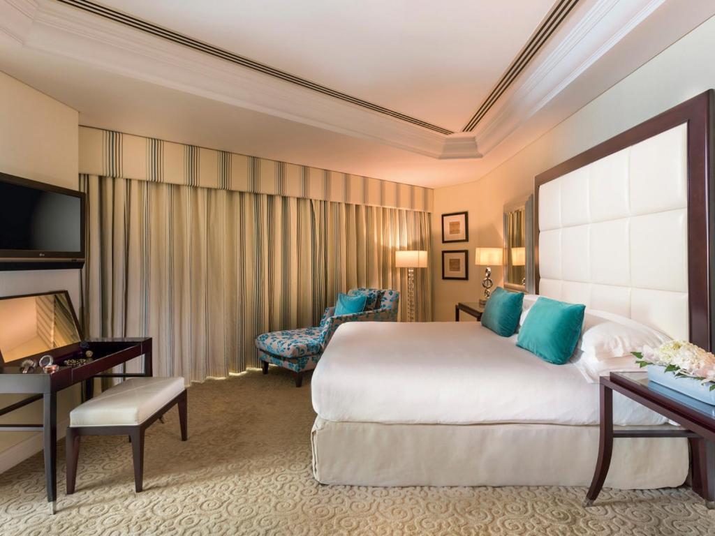 Moevenpick Grand Al Bustan Hotel Dubai Bagian luar foto