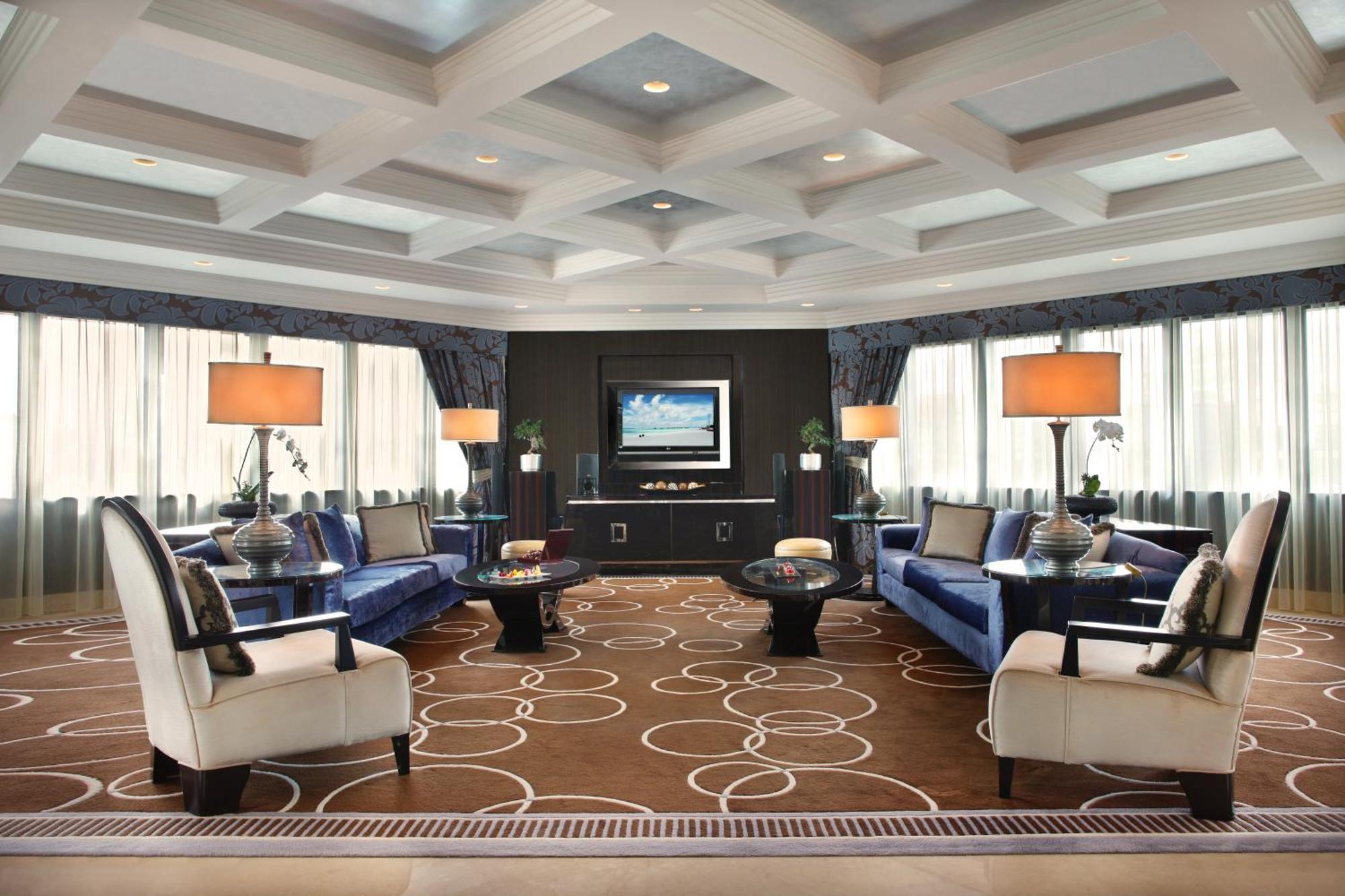 Moevenpick Grand Al Bustan Hotel Dubai Bagian luar foto The living room of a typical home in the community