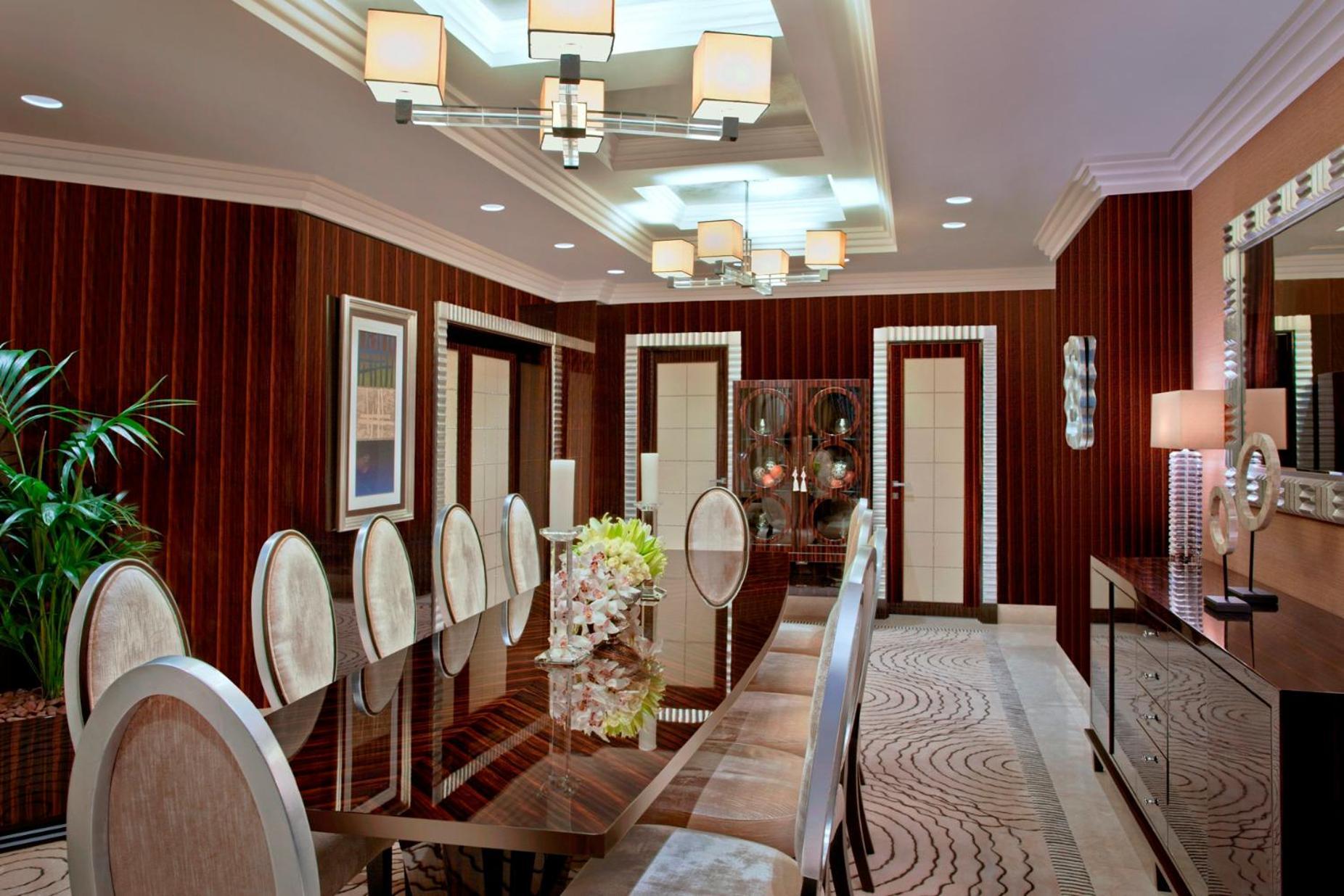 Moevenpick Grand Al Bustan Hotel Dubai Bagian luar foto The interior of the Presidential Suite