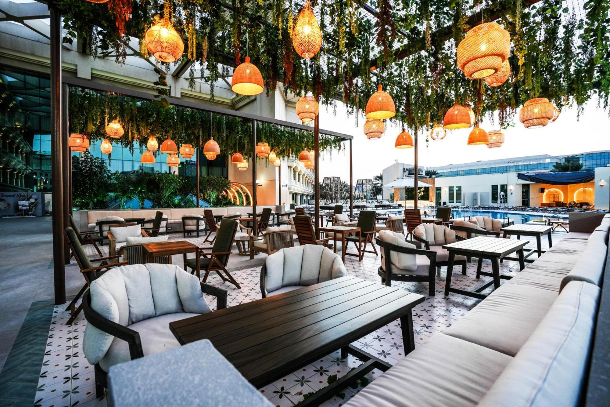 Moevenpick Grand Al Bustan Hotel Dubai Bagian luar foto The Terrace