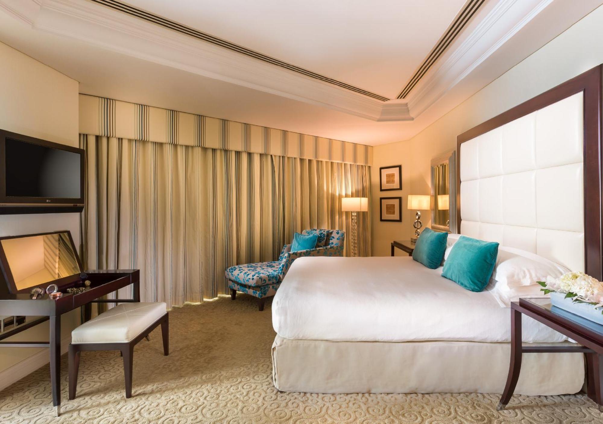 Moevenpick Grand Al Bustan Hotel Dubai Bagian luar foto